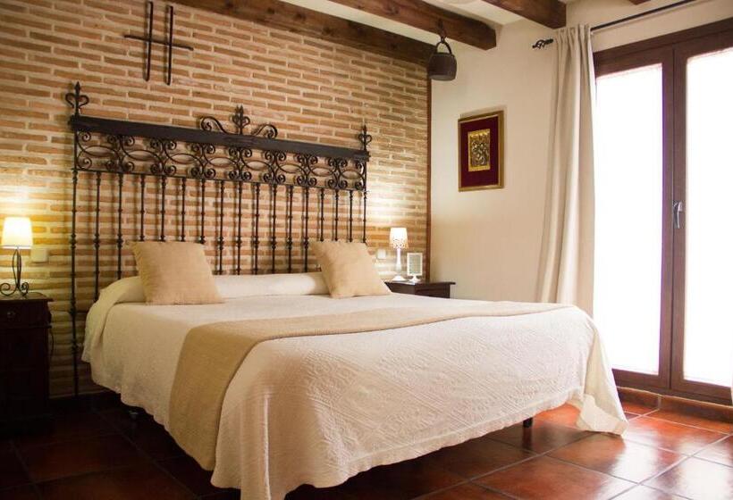 اتاق راحتی, La Posada De Manolo