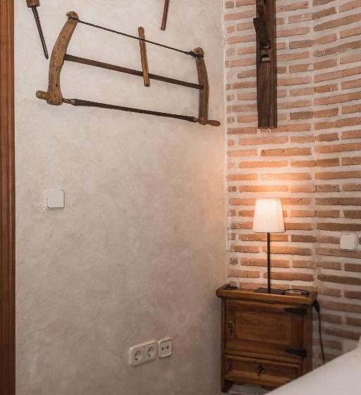 اتاق عادی, La Posada De Manolo