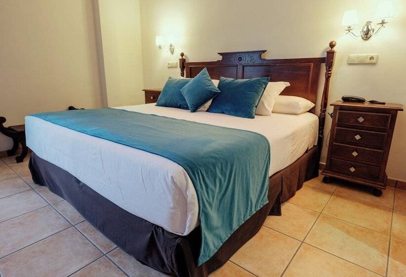 غرفة سوبيريور, Maria De Molina