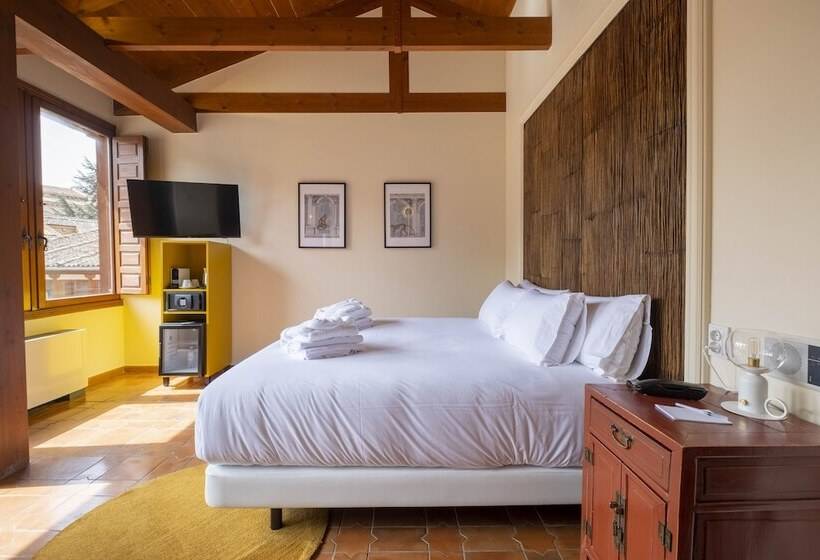 اتاق استاندارد, Cetina Palacio Ayala Berganza