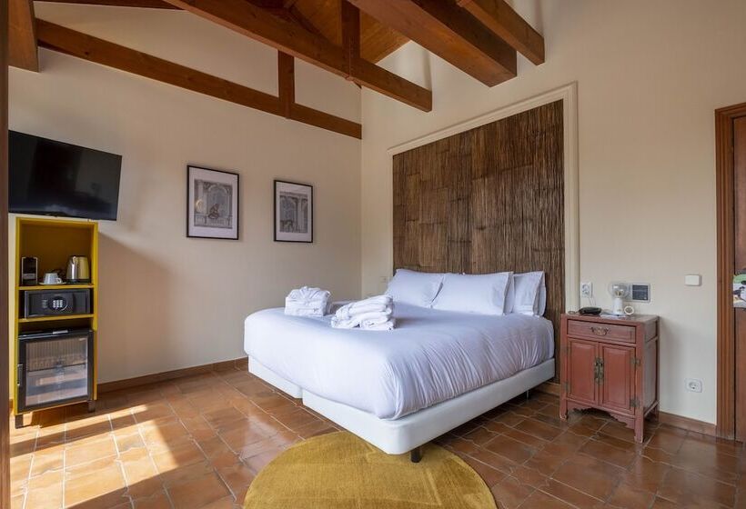 标准间, Cetina Palacio Ayala Berganza