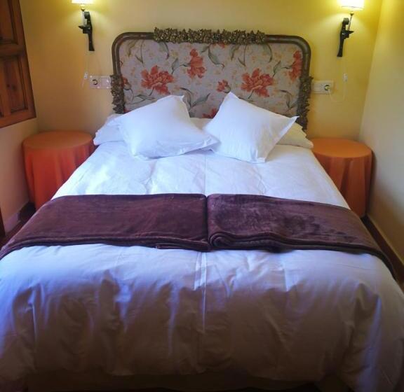 Номер Стандарт, El Jardin Del Conde