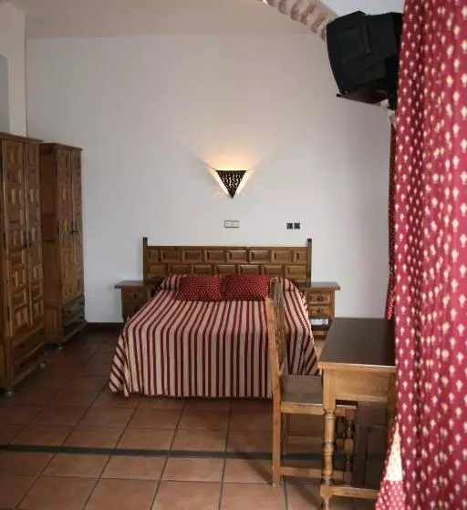 スタンダードトリプルルーム, Rural La Enoteca Del Marques