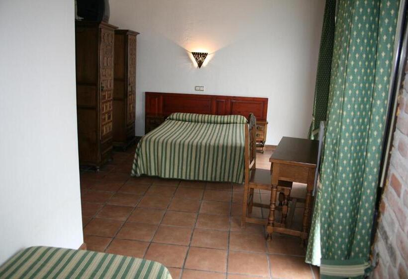 غرفة قياسية ثلاثية, Rural La Enoteca Del Marques