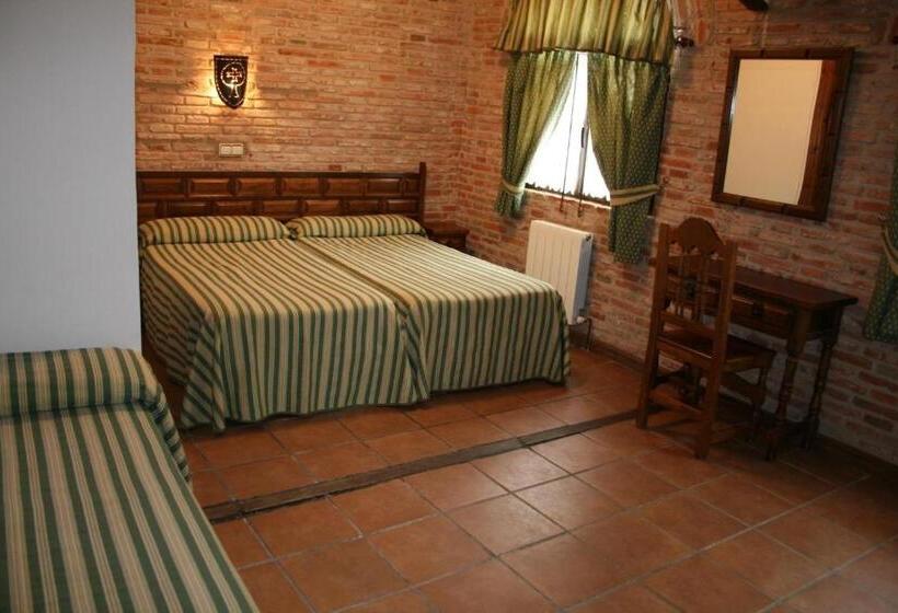 Четырехместный Номер Стандарт, Rural La Enoteca Del Marques