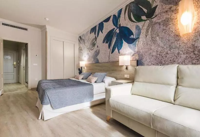 اتاق استاندارد سه نفره, Salles Hotel Málaga Centro