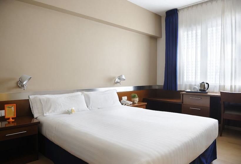 اتاق استاندارد, Tres Torres Atiram Hotels