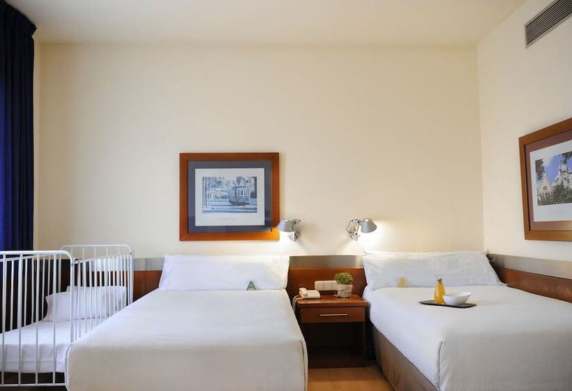 Номер Стандарт Трехместный, Tres Torres Atiram Hotels