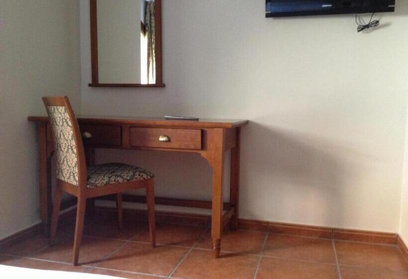 اتاق استاندارد چهار تخته, Xalet Verdu