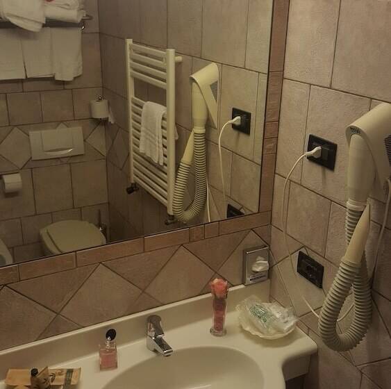 컴포트 룸, Yachting Hotel Mistral