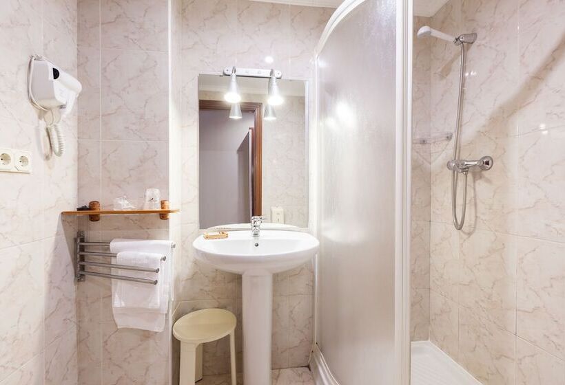 غرفة قياسية فردية, Zumaia Hotela