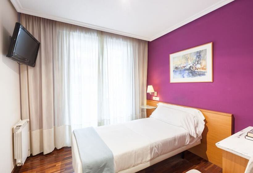 غرفة قياسية فردية, Zumaia Hotela