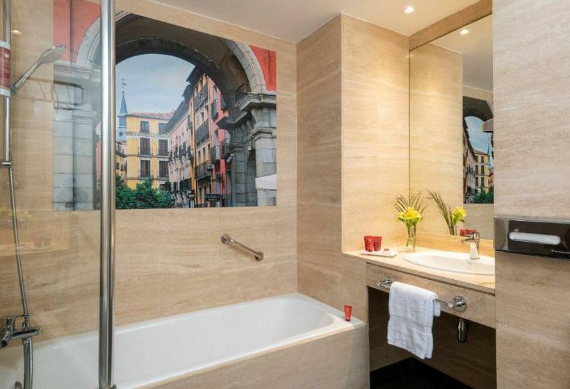 اتاق سوپریور, Leonardo Hotel Madrid City Center