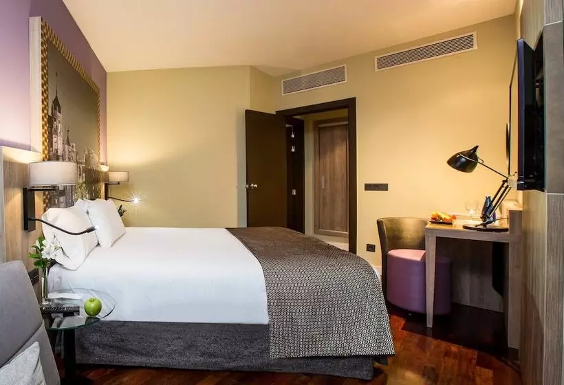 Superior-huone, Leonardo Hotel Madrid City Center