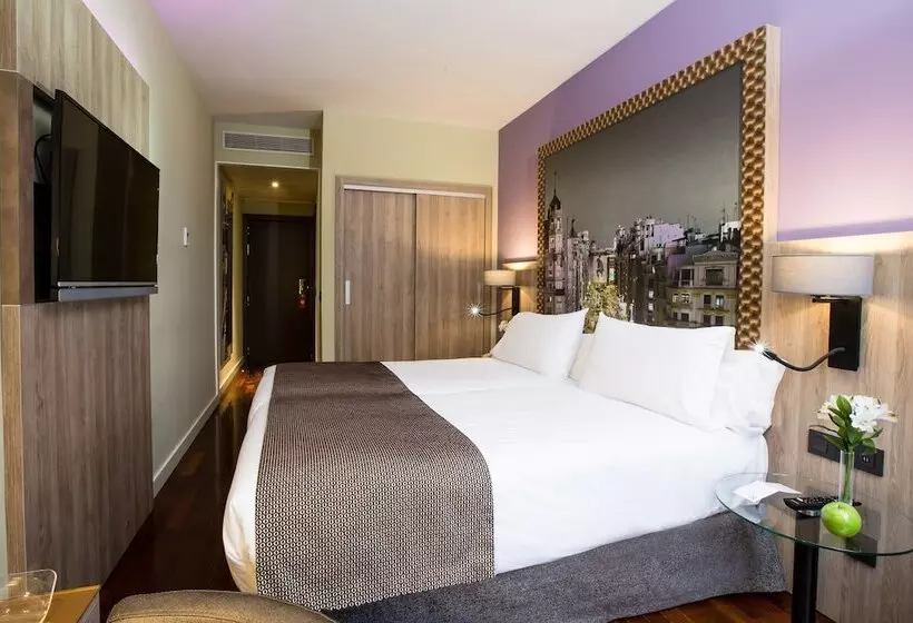 Comfort Kolmen Hengen Huone, Leonardo Hotel Madrid City Center
