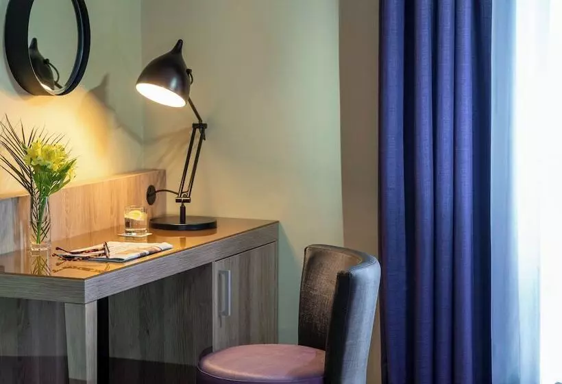 Comfort Kolmen Hengen Huone, Leonardo Hotel Madrid City Center