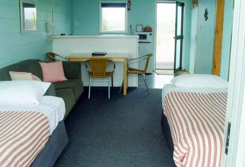سوییت خانوادگی, Mangonui Motel