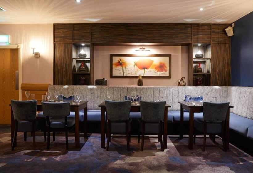 غرفة قياسية سرير كينج, Burntwood Court