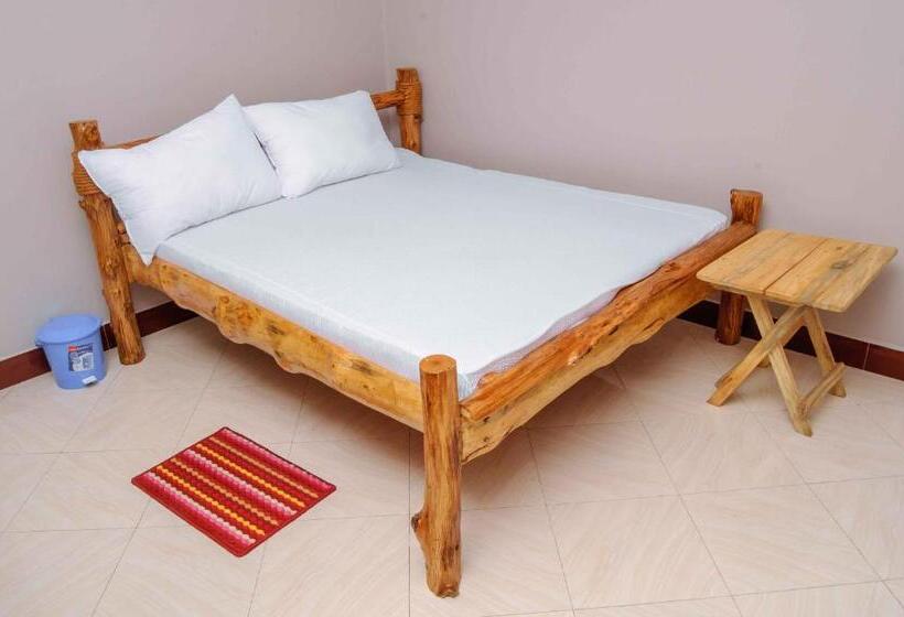 Номер Стандарт, Wanyama B&b
