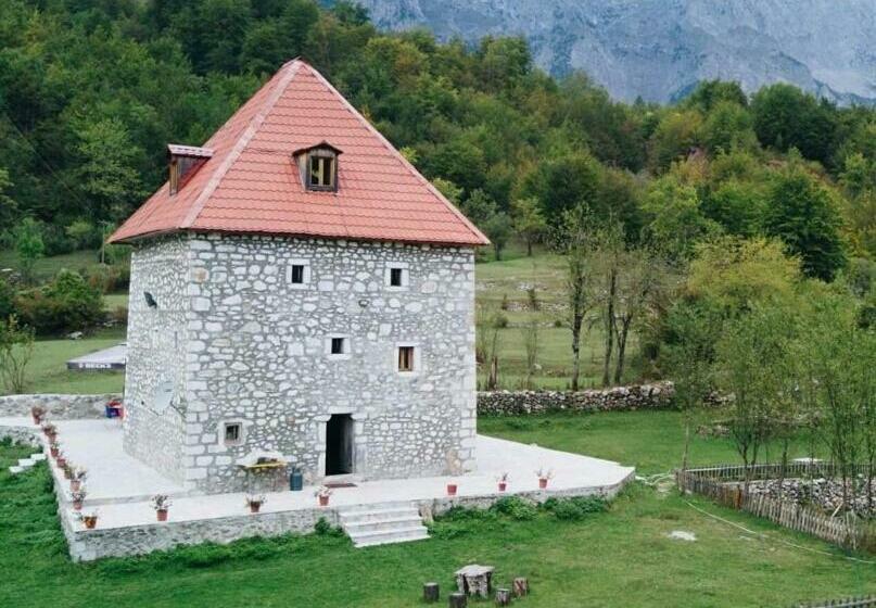 스탠다드 트리플 룸 가든 전망, Kulla Pracja Theth