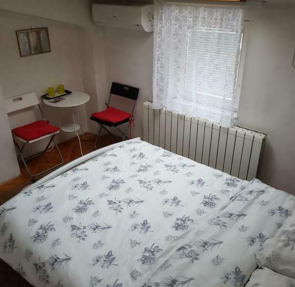 اتاق استاندارد, Hostel Residence