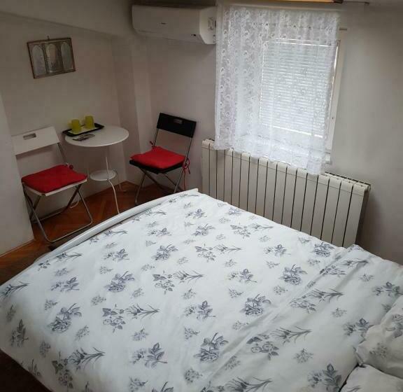 اتاق استاندارد, Hostel Residence