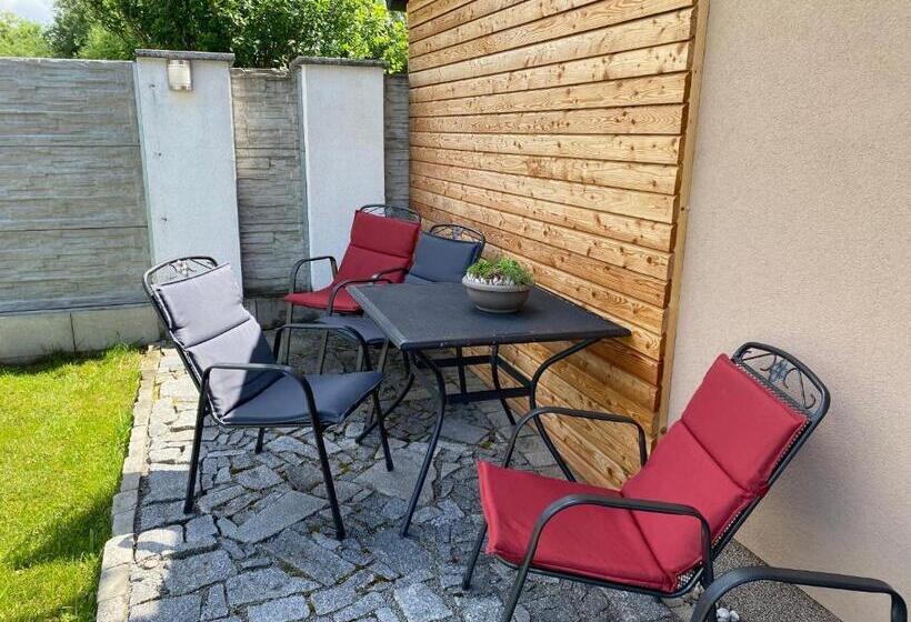 带2个卧室的公寓, Penzion Sen