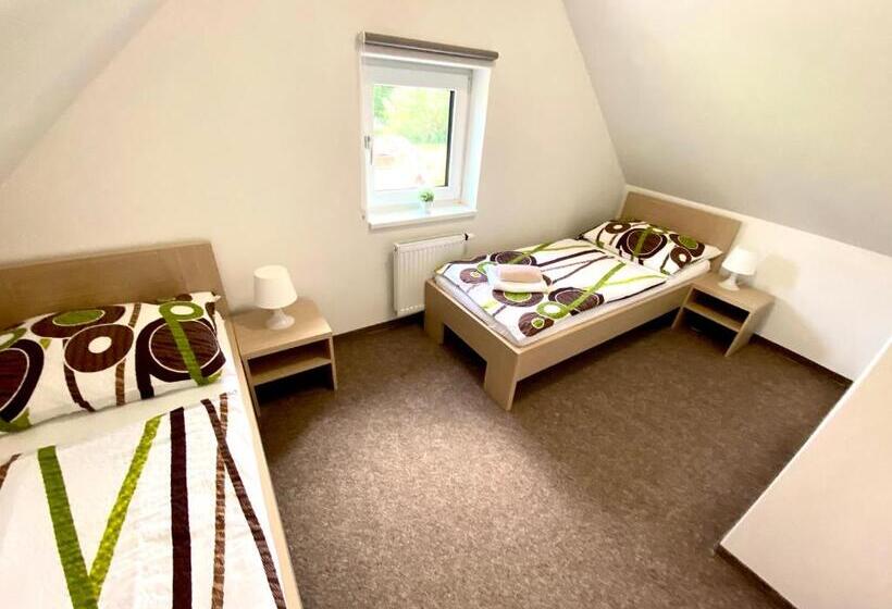 침실 2개 아파트, Penzion Sen