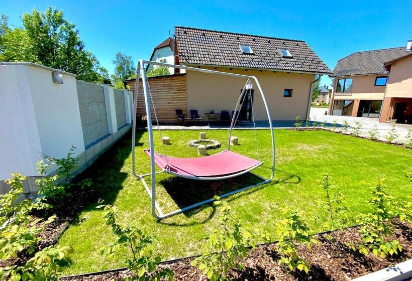 침실 2개 아파트, Penzion Sen