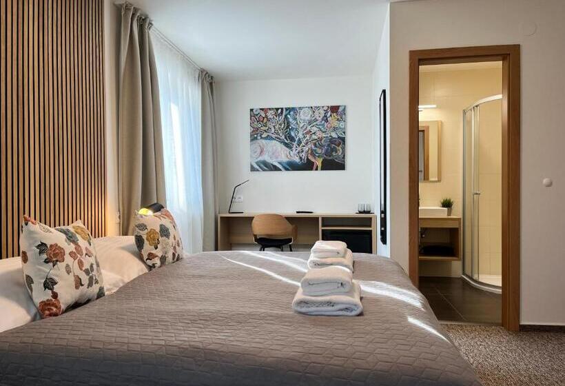 标准间, Penzion U Halmů