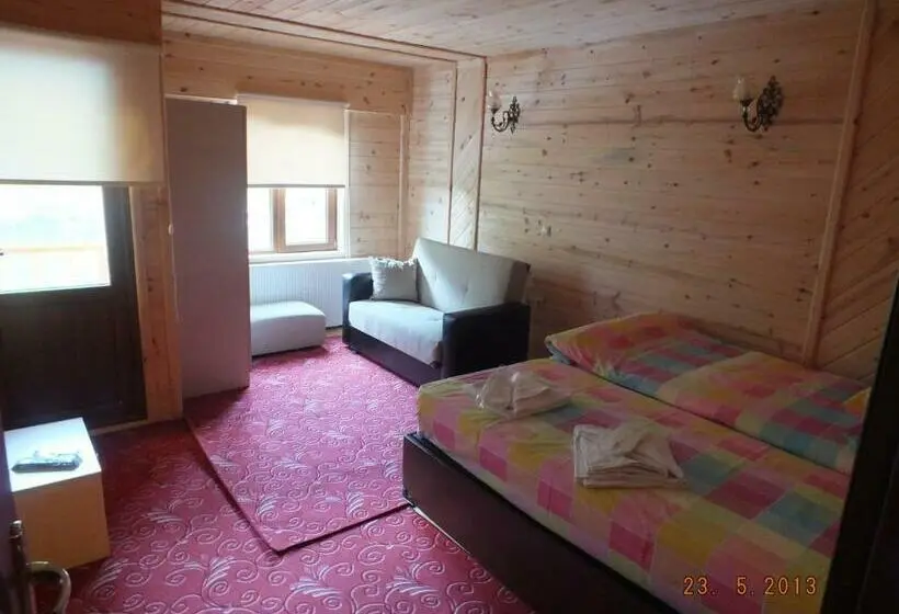 اتاق استاندارد با بالکن, Yedigoller Hotel & Restaurant