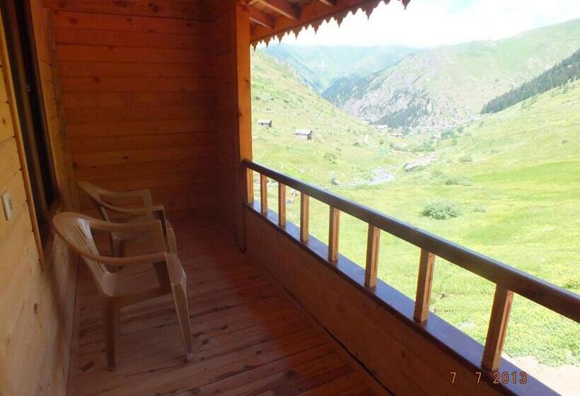 Standard Kolmen Hengen Huone Parveke, Yedigoller Hotel & Restaurant