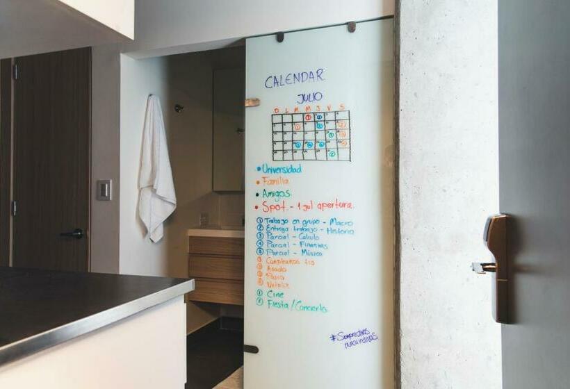 标准间, Spotty Bogotá Centro