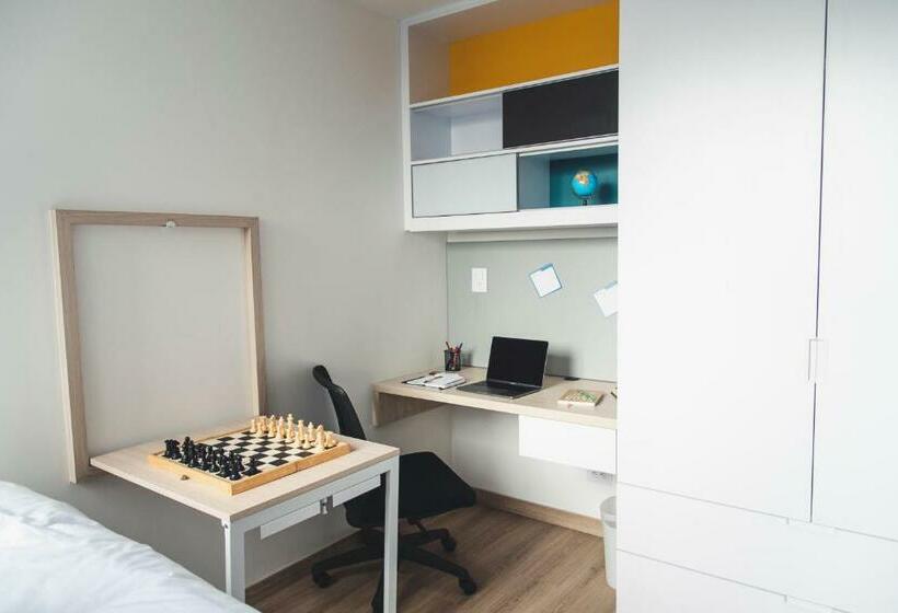 标准间, Spotty Bogotá Centro