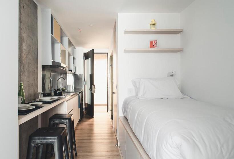 高级大房间, Spotty Bogotá Centro