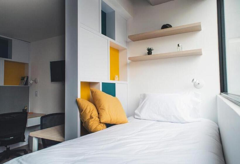 高级大房间, Spotty Bogotá Centro