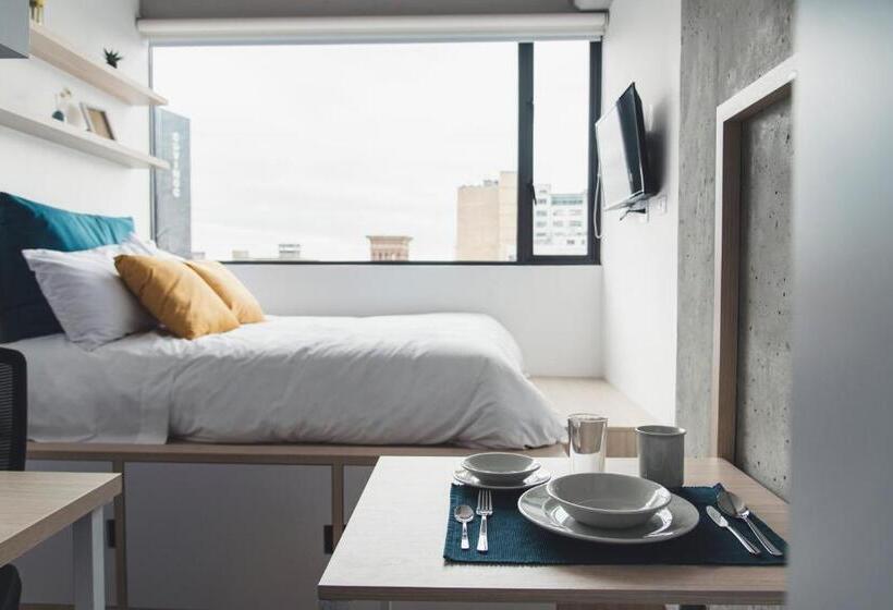 标准间, Spotty Bogotá Centro