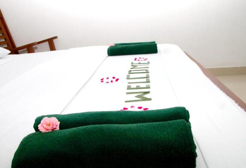 Cameră Triplă Standard, Pub Ceylon Hostel