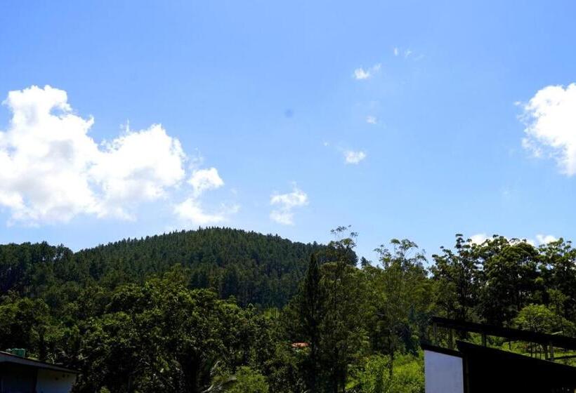 Cameră Triplă Standard, Pub Ceylon Hostel