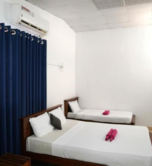 Cameră Triplă Standard, Pub Ceylon Hostel