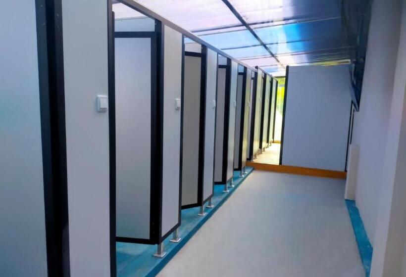 Pat in Cameră Comună, Pub Ceylon Hostel