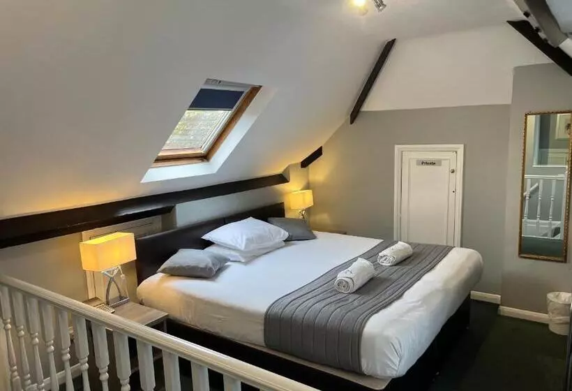スタンダードルーム, Corner House Hotel Gatwick With Bookable Holiday Parking