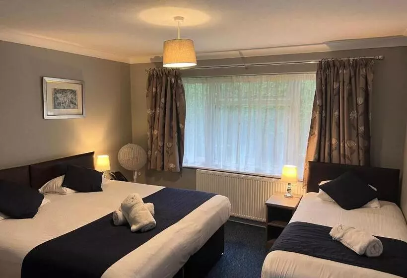 スタンダードトリプルルーム, Corner House Hotel Gatwick With Bookable Holiday Parking