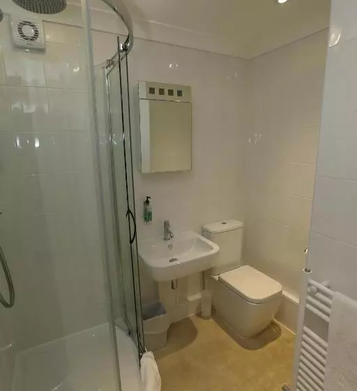 デラックスルーム, Corner House Hotel Gatwick With Bookable Holiday Parking