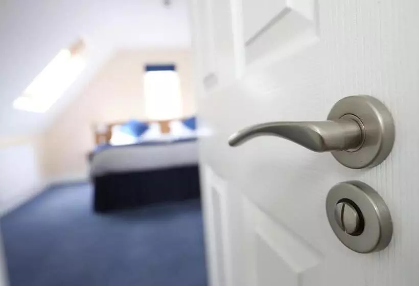 デラックスルーム, Corner House Hotel Gatwick With Bookable Holiday Parking