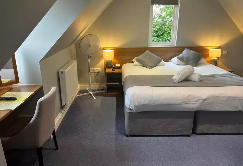 デラックスルーム, Corner House Hotel Gatwick With Bookable Holiday Parking