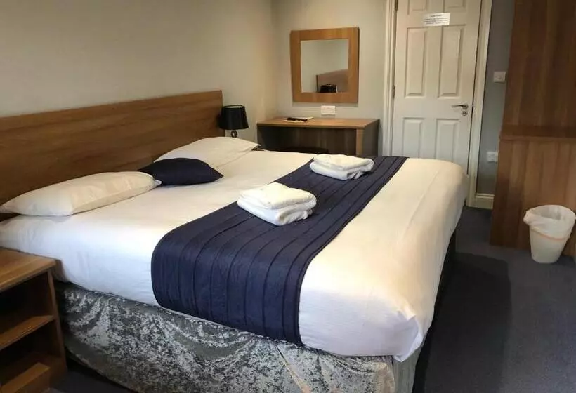 デラックスルーム, Corner House Hotel Gatwick With Bookable Holiday Parking