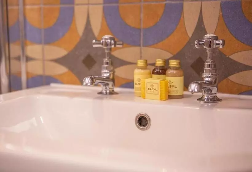 湖の見えるジュニアスイート, Haweswater Hotel
