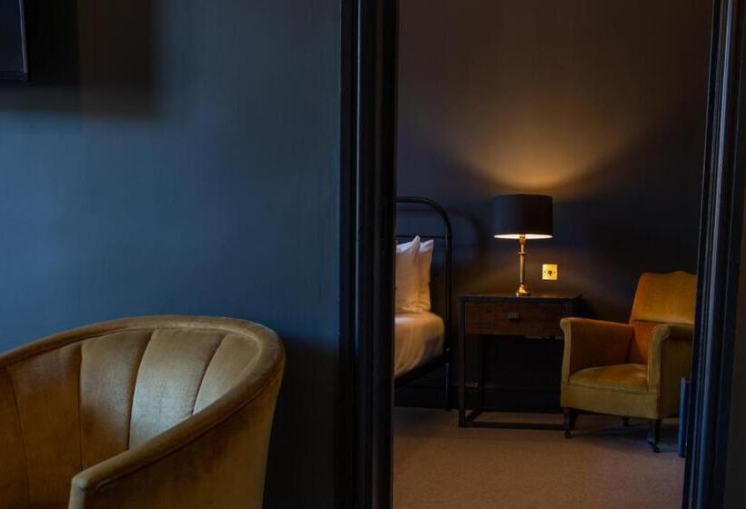 Люкс с Балконом, Haweswater Hotel