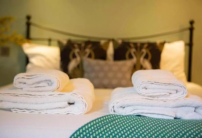 庭の見えるジュニアスイート, Haweswater Hotel